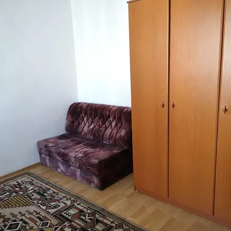 Central Modest Studio * Bucarest
